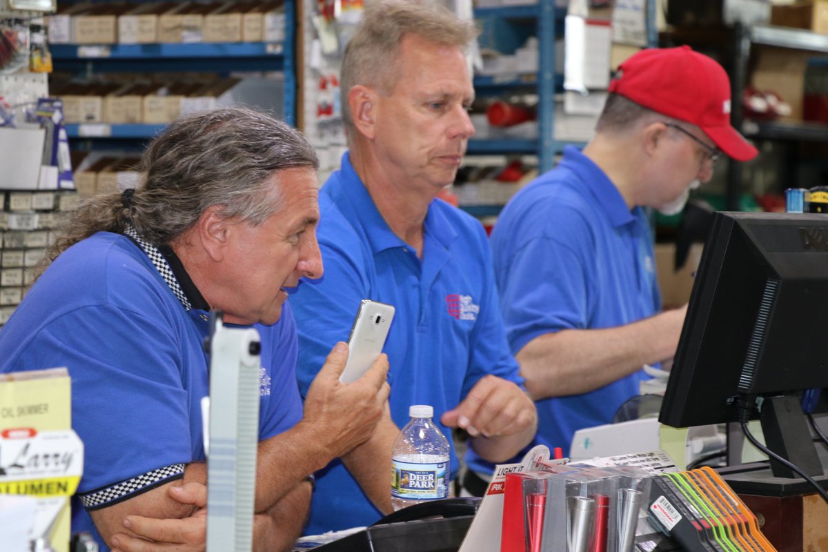 ToolsHigh's tweet photo. If you have any questions regarding your online order, tooling or machining, just contact us and our friendly staff will be more than willing to help.

#HighQualityTools #tools #tool #powertools #quality #branding #team #2K20 https://t.co/KsnCRPTcwP