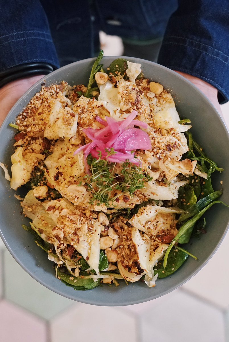 Happy Valentine’s Day from Malmö and Kärleksgatan 3. ❤️ Kärleksgatan = Love Street. ☕️🥙