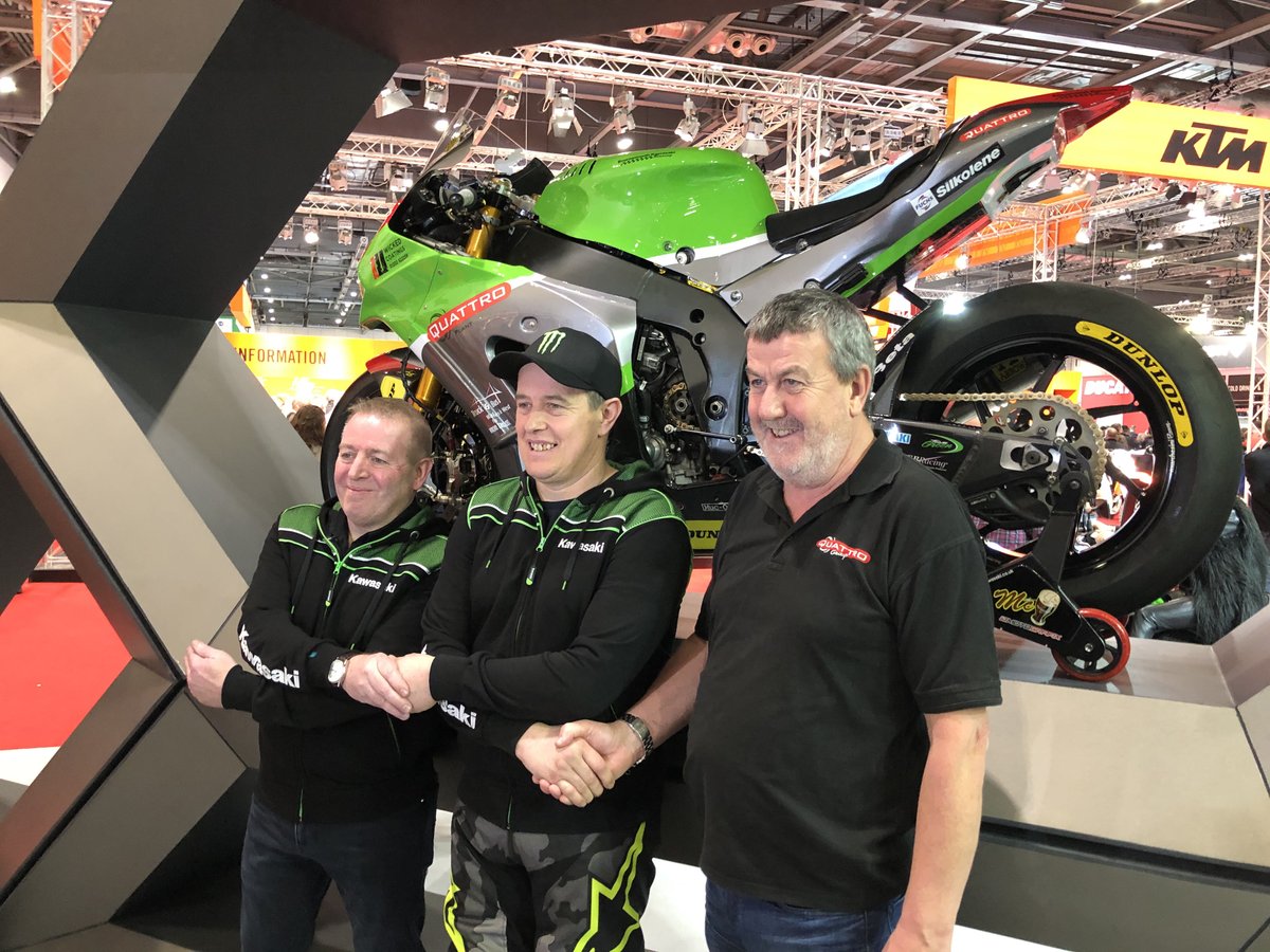 Quattro_Plant's tweet photo. Excited to be at the #MCNLondonShow unveiling our brand new bike for the upcoming season with John McGuinness and the @BournemouthKawasaki
team!
Looks great guys, can’t wait to get cracking!
#startyourengines #IOMTT2020 #NW200
#mcguinness #mcpint #30years #100thrace https://t.co/WSq2WxVoaS
