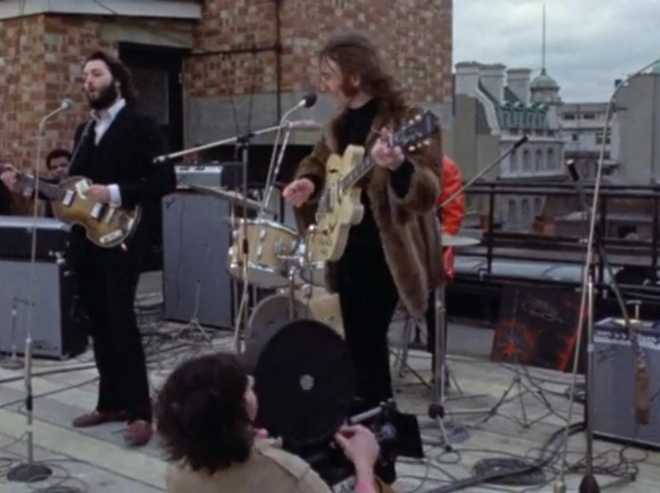 Постер the beatles - don't let me down (1969). The beatles get back 2021. Don't me down. The beatles don't let me down выступление на улице. The beatles: get back обложка.