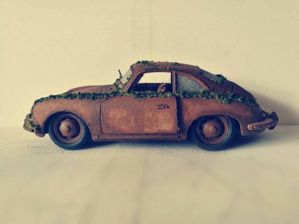 RustNDustUK's tweet photo. Porsche 356 Barn Find Now For Sale On eBay: https://t.co/UHhaFrLVNM
#Porsche #Porsche356 #BarnFind #Bburago #Diecast #Diorama #RustnDust https://t.co/zORQlP3vz1