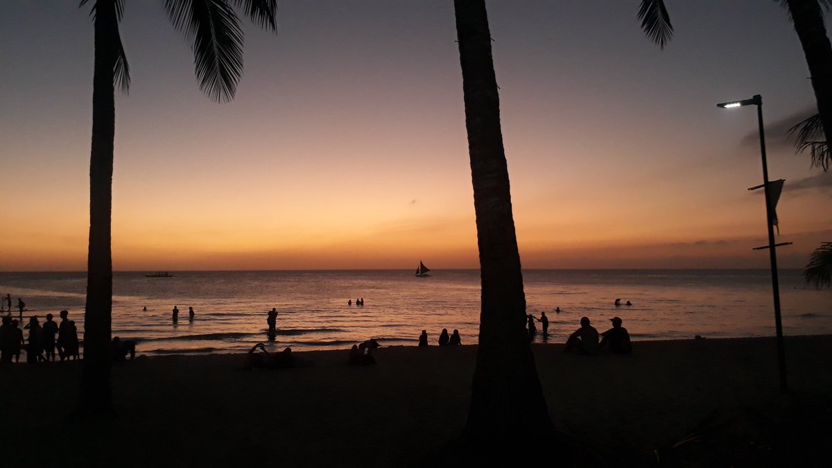 CaviteCarlo's tweet photo. Boracay sunset.....
Astoria Current at the moment. https://t.co/c9ezEELfK9