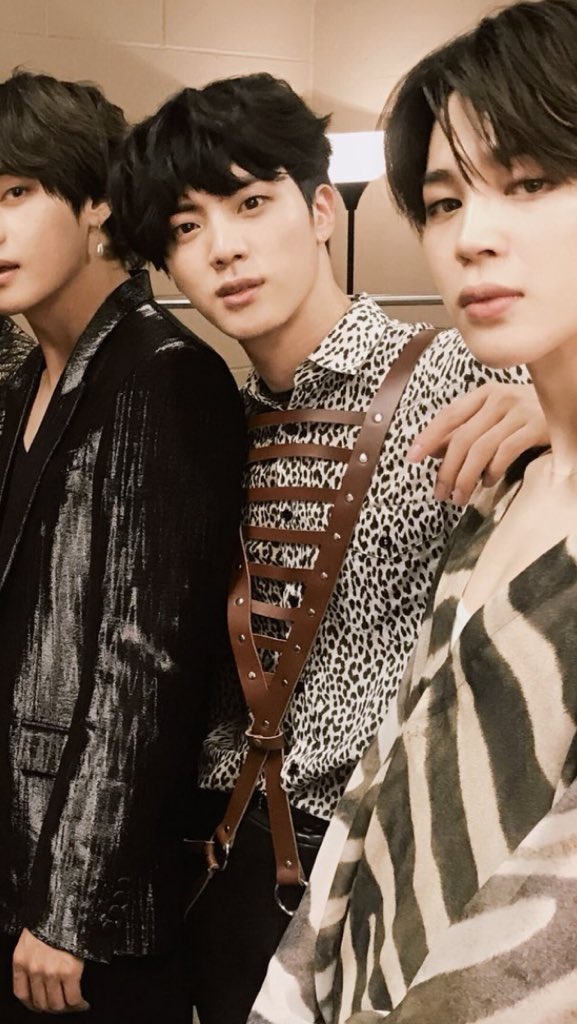 BLESS THE STYLISTS FOR PUTTING SEOKJIN IN THIS ABOMINATION