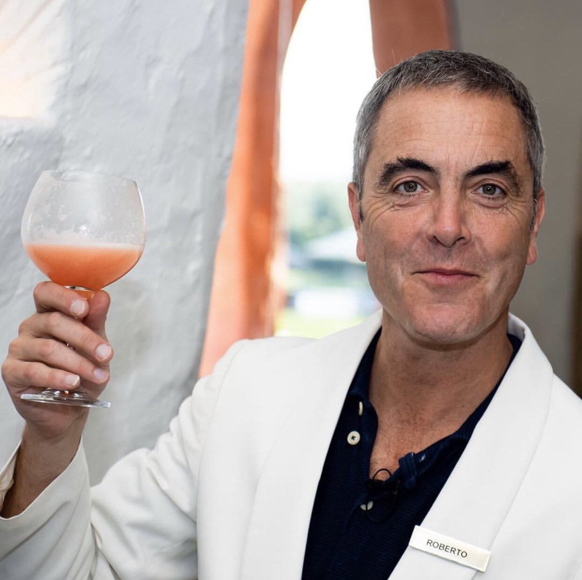 CSInvitational's tweet image. It’s definitely a #Bellini afternoon: our favourite cameriere Roberto wishes you all Buon San Valentino! 🍸 ⠀
 ⠀
Show @CSInvitational some love by hitting ❤️ if you cannot wait for CSI VI on September 18-20 2020. Invitations to follow next week 💌👀