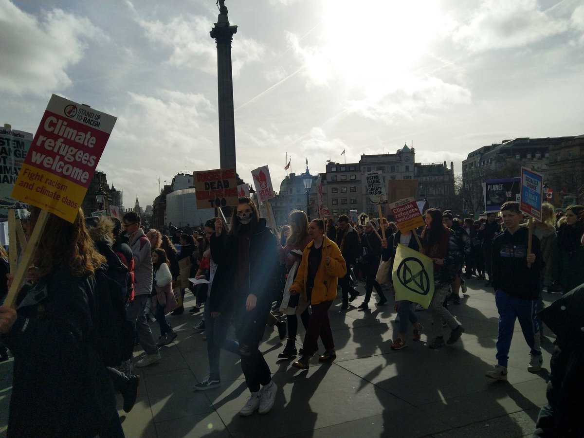 This Valentines Day, we 💚💚💚 our planet. Thanks @Lucy_1103 📷 and all the other @YoungGreenParty striking for the climate today ✊🌎