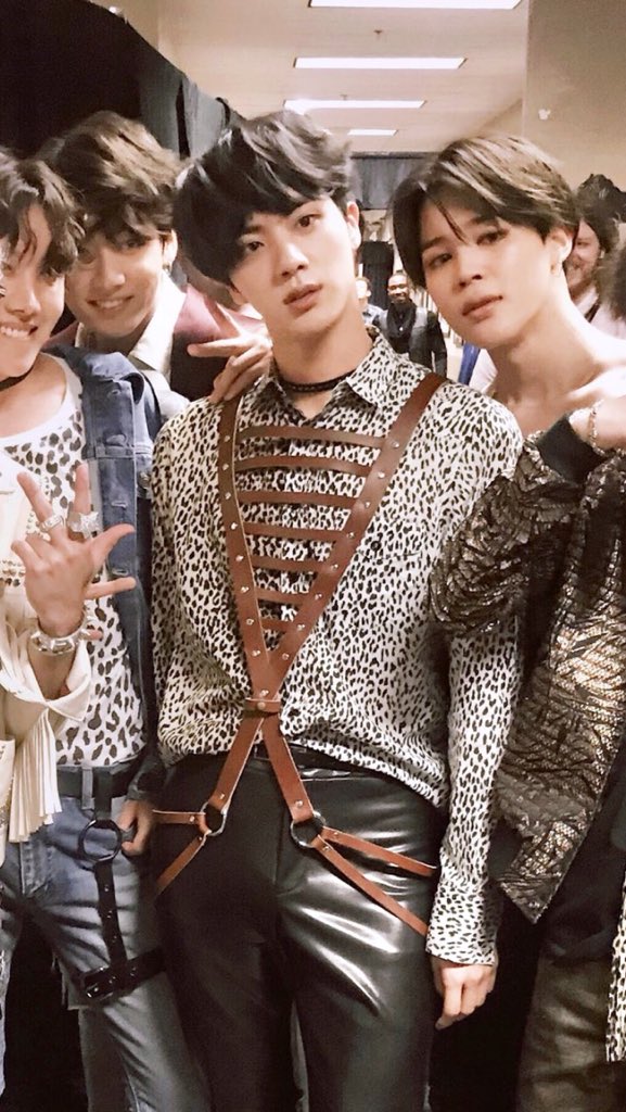 BLESS THE STYLISTS FOR PUTTING SEOKJIN IN THIS ABOMINATION