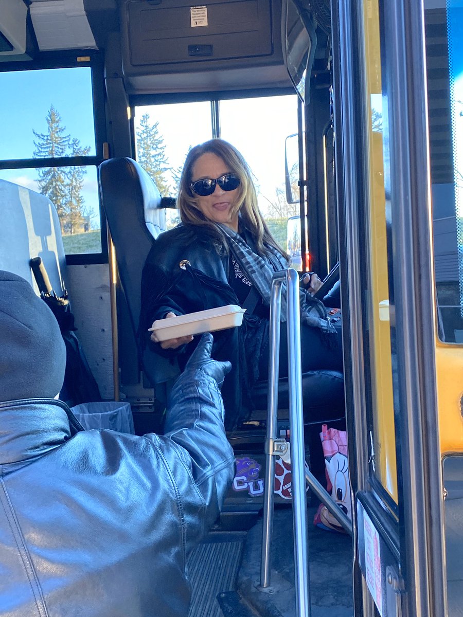 AMS COUGARS...we love our bus drivers!! Thank you for all you do for our students! ❤️❤️❤️   #cougarprideavl   #theacsway
