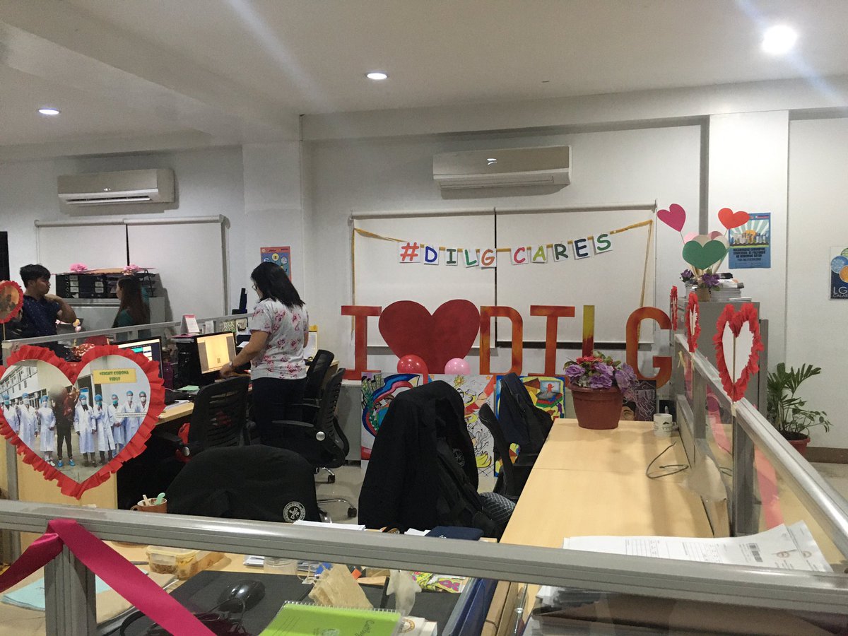 jay_beltran's tweet photo. ❤️💕 Day 2020 at the office. 😍#TeamCDD https://t.co/hbSUrF6Utx