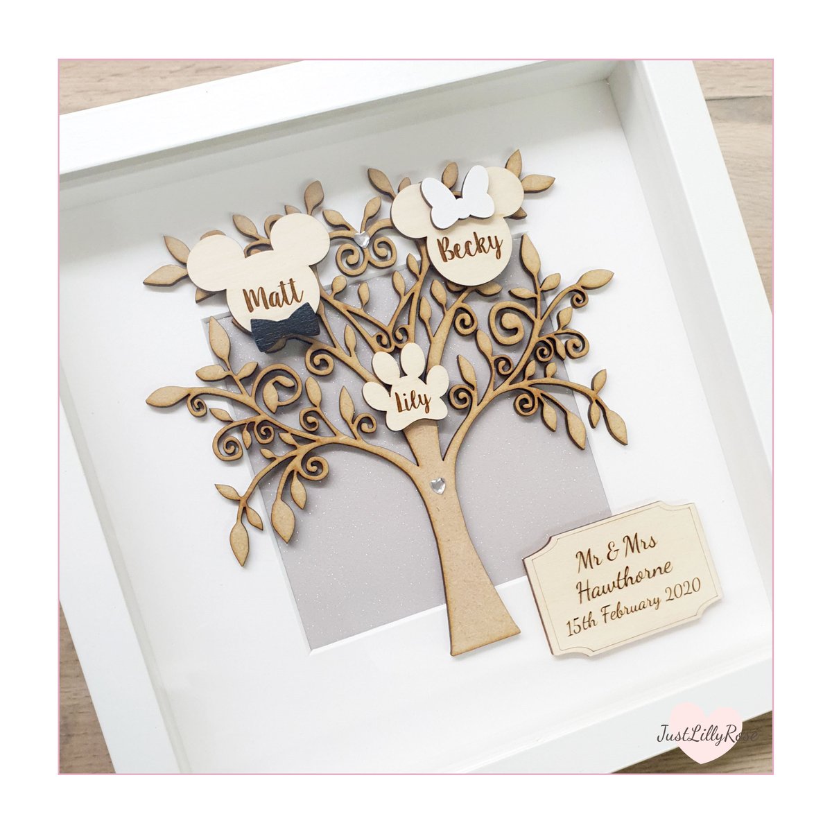 JustLillyRose1's tweet image. i loved putting this frame together - it was so simple and classic, but included the detail of a pawprint. It is important to include everyone that makes your marriage as strong as it is. 💍⁠

#familytreeframe #anniversarygift #weddinginspo