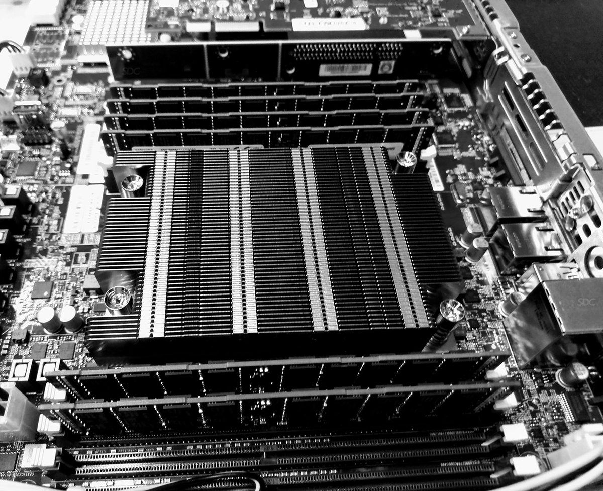 sdctech's tweet image. Servidor especializado para CDN. Desempenho e eficiência em suas aplicações na web #supermicro #amdepyc #ssdintel #sdceng