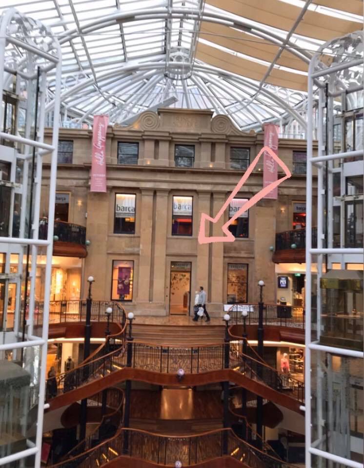 ruthamorrison's tweet photo. Some Jewellery delivered to the @essenceofharris shop in #princesssquare Glasgow 😊 #jewellerywithharristweed #handmade #harristweed #shoplocal #candles #jewellery
https://t.co/xGuCBv5Q1c https://t.co/h2e5c6HAGK