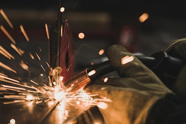 Make sparks with us this Valentine’s Day and make it a date night you both will never forget. Join us tonight or tomorrow for our first ever couples metal-fab workshop! You and your honey will learn the basics of metal fabrication and leave class with a one-of-a-kind frame, …