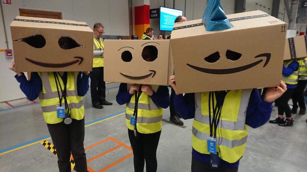 childrensuni's tweet image. Time for us to head back to school @MerseyPrimary after a brilliant discovery day @amazonfctours.
Thank you to our volunteers too.
#tridentvolunteers
#amazonexperience