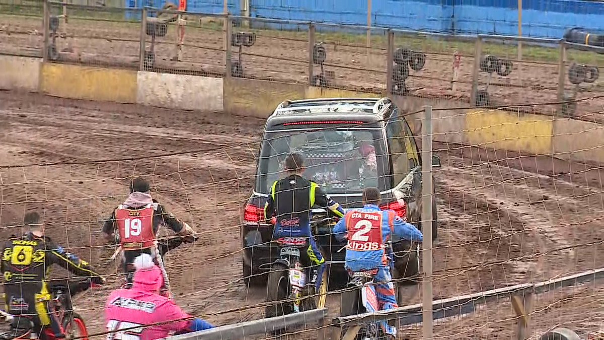 ITV News Anglia (@itvanglia) on Twitter photo Lap of the track marks start of #Suffolk speedway star Danny Ayres' funeral <a href="/MildenhallFT/">Mildenhall Speedway</a>
<a href="/ipswichspeedway/">Ipswich Witches</a> <a href="/SpeedwayGB/">Official British Speedway</a>
itv.com/news/anglia/20… Lap of the track marks start of #Suffolk speedway star Danny Ayres' funeral <a href="/MildenhallFT/">Mildenhall Speedway</a>
<a href="/ipswichspeedway/">Ipswich Witches</a> <a href="/SpeedwayGB/">Official British Speedway</a>
itv.com/news/anglia/20…