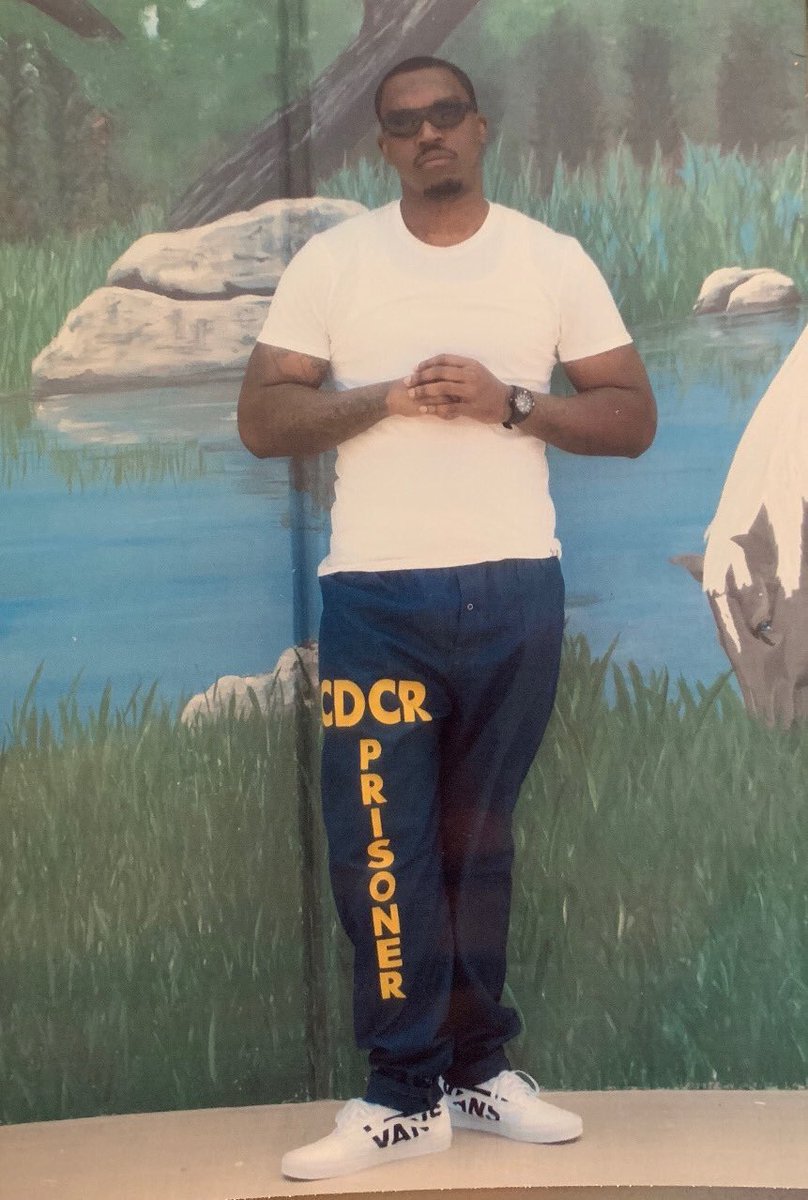 JohnathanKash's tweet image. #believechallenge I was fighting 2 attempted murders for protecting myself from 2 men trying 2 kill me. I stood tall, kept faith, and never let up. I  was snitched on, lied on, left 4 dead, &amp;amp; they tried 2 put me under the prison. I never snitched, never bitched, &amp;amp; never switched