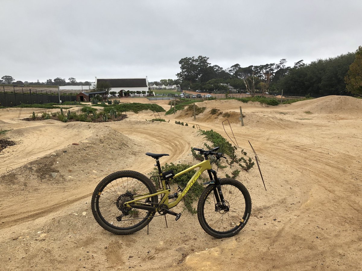 This place <a href="/thebikepark/">Chris Nixon</a> this bike #WeRide &amp; <a href="/AMA_TokaiMTB/">TokaiMTB</a> all good partners for inspiring a skills upgrade 😎