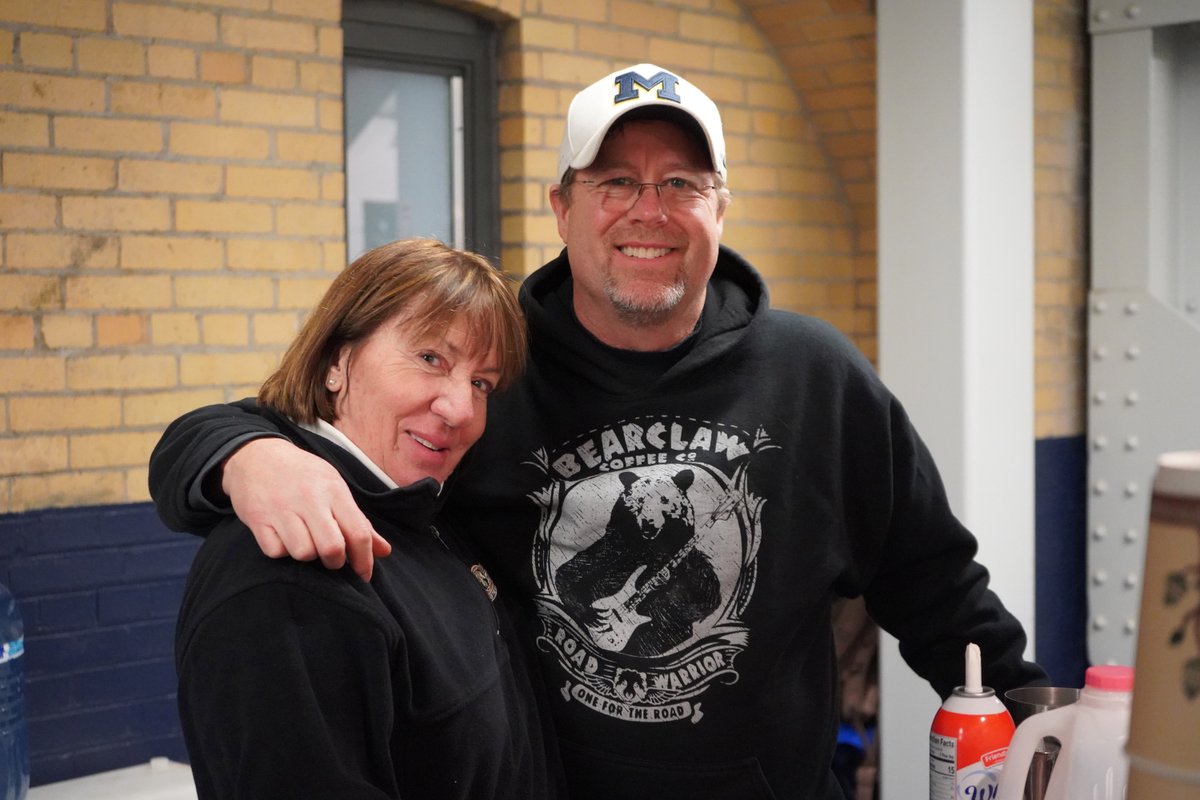 Happy Valentines Day to this POWER COUPLE!
☕️🐻💝🐻☕️

#BearclawCoffee #MobileCoffee #MobileCoffeeBar #CoffeeTruck #MobileCoffeeCart #CoffeeCatering #MobileBarista #PopUpCoffee #CoffeeBar #FoodTruck #FoodTruckNation #CoffeeVendor #MichiganCoffee #DetroitCoffee #DetroitFoodTrucks