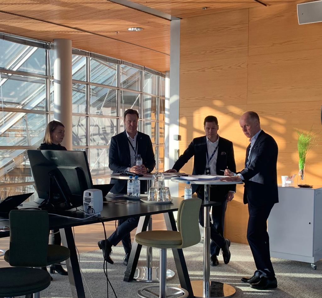 kalkio's tweet photo. Proud of our TietoEVRY colleagues for the hard work and commitment translating to strong Q4 results! I’m also extremely excited for TietoEVRY’s year ahead. #digitaladvantage https://t.co/O0gIMZrrL7 https://t.co/V14QuWK9OF
