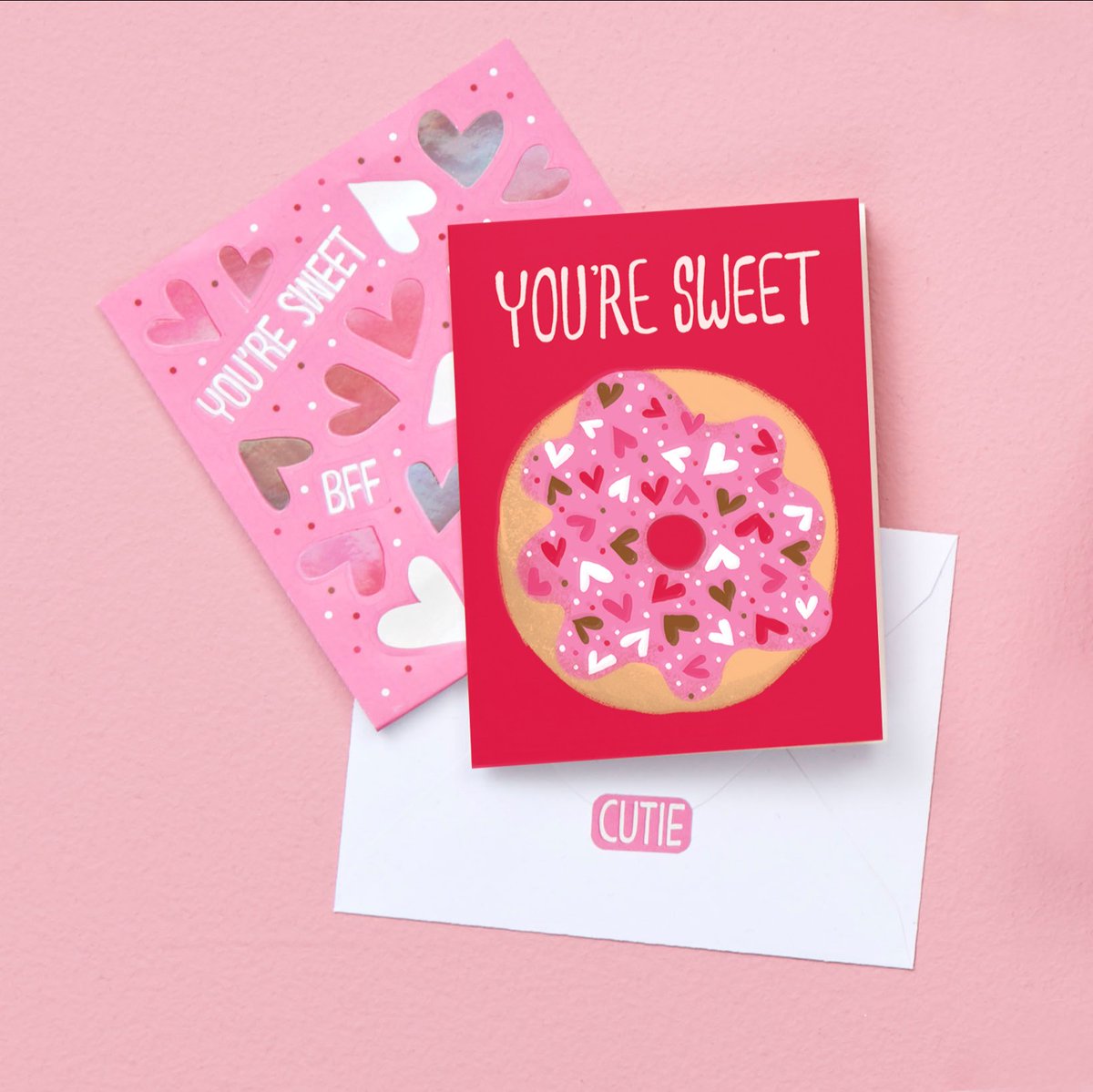 ByDesignDesign's tweet image. Donut forget, it's Valentine's Day 🍩❤️

#designdesign #acolorstory #thatsdarling #flashesofdelight #lovelysquares #papergoods #risingtidesociety #greetingcard #dailydoseofpaper #valentinesday #papergoodproducts