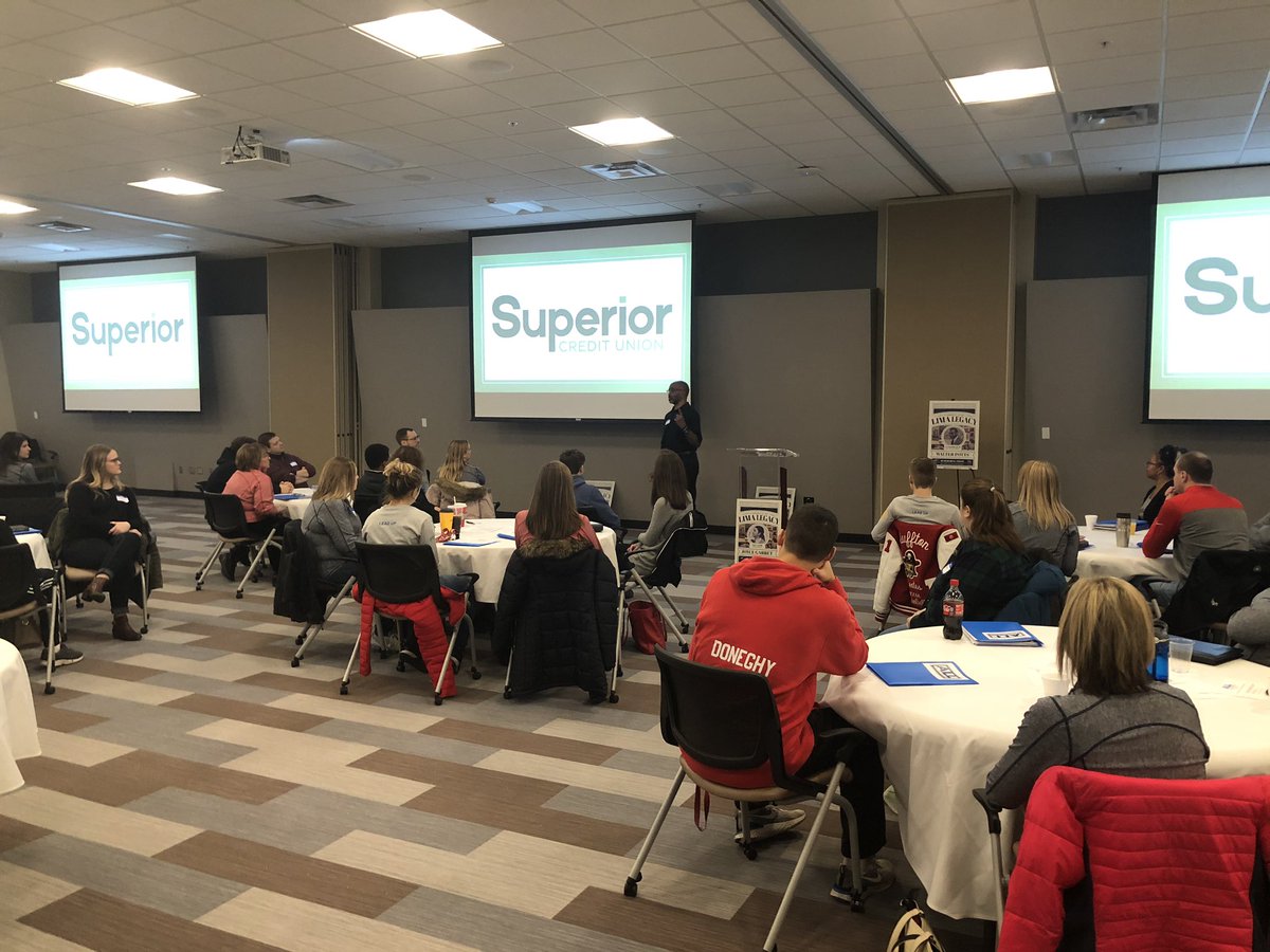 AllenLimaLeader's tweet photo. Great start to the day at Mercy Health for Allen Lima Leadership — thanks to Mercy Health Superior Credit Union &amp;Lima Allen Chamber of Commerce !  #Diversity https://t.co/paVnxwidN8