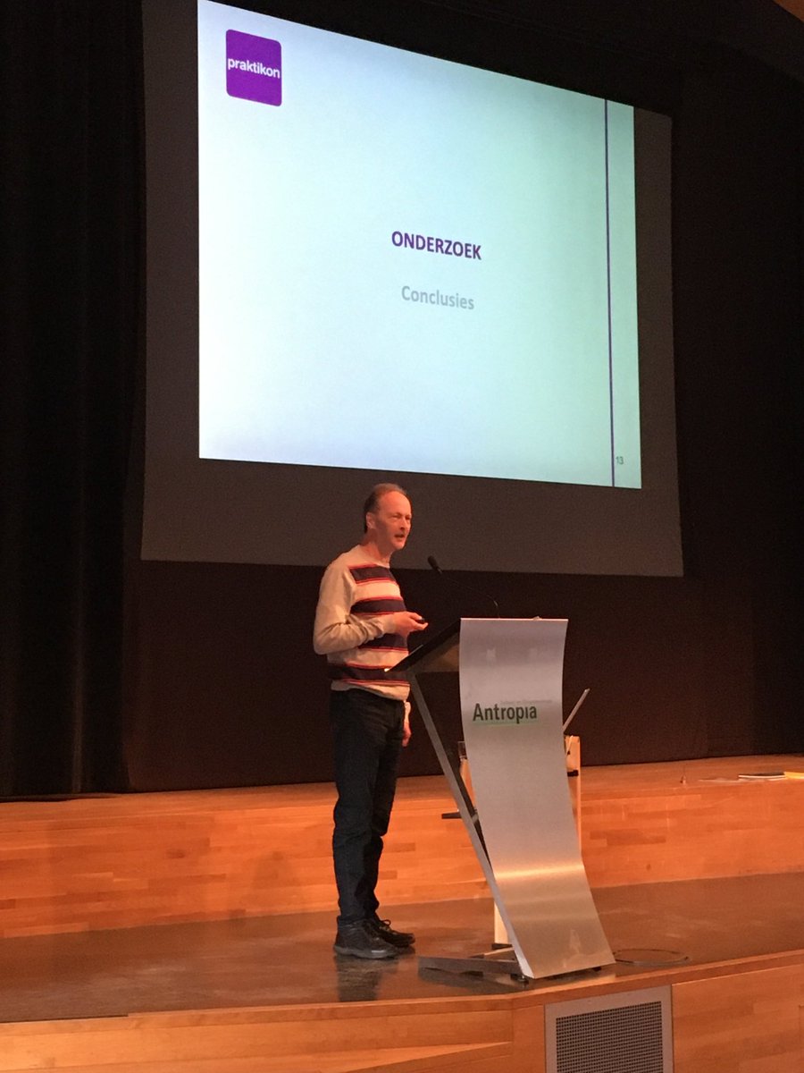 Uniek moment, Ronald de Meyer is bij hoge uitzondering zijn onderzoekskamer uitgekomen om 15 jaar data Families First en Ambulante Spoedhulp te delen!