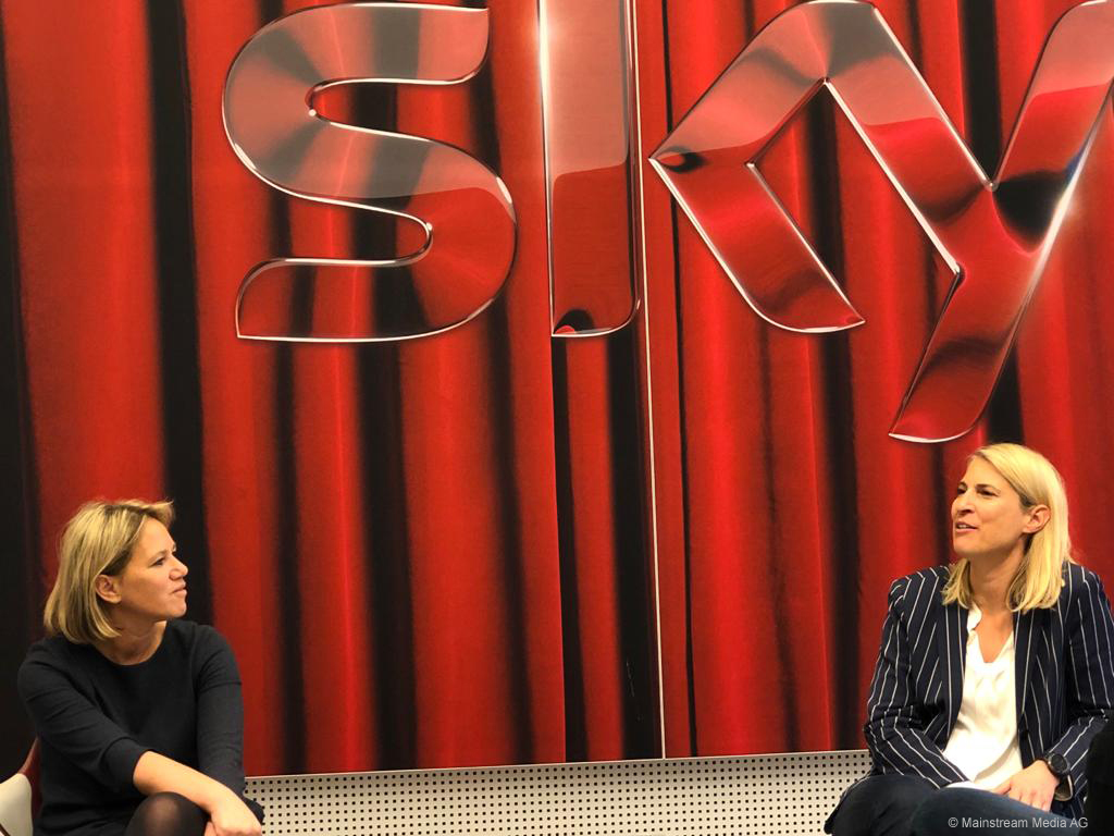 Was für ein interessanter #KopFRAUm Talk mit <a href="/ElkeWalthelm/">Elke Walthelm</a> und #ChristineStrobl von #Degeto Film GmbH. Danke für die Einladung. #sky #mainstreammediaag #fernsehenmitherz