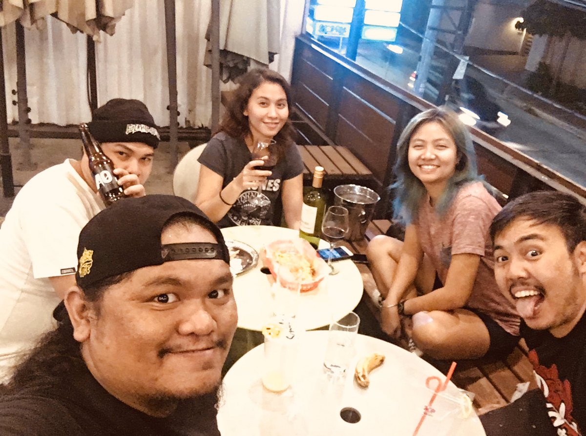 AZeroBanda's tweet photo. Magpapalate ba kami ng bati sa Valentines?? Siempre late na nga hehe😅😅😅 Happy Valentines sa inyong lahat!!❤️❤️🎶🎵Ang Pag-ibig ay Sandata gamitin sa mabuti..❤️❤️❤️
#azerobanda #ApproachingZero #TanikalaSingle #SupportOpm https://t.co/651M7rGeF5