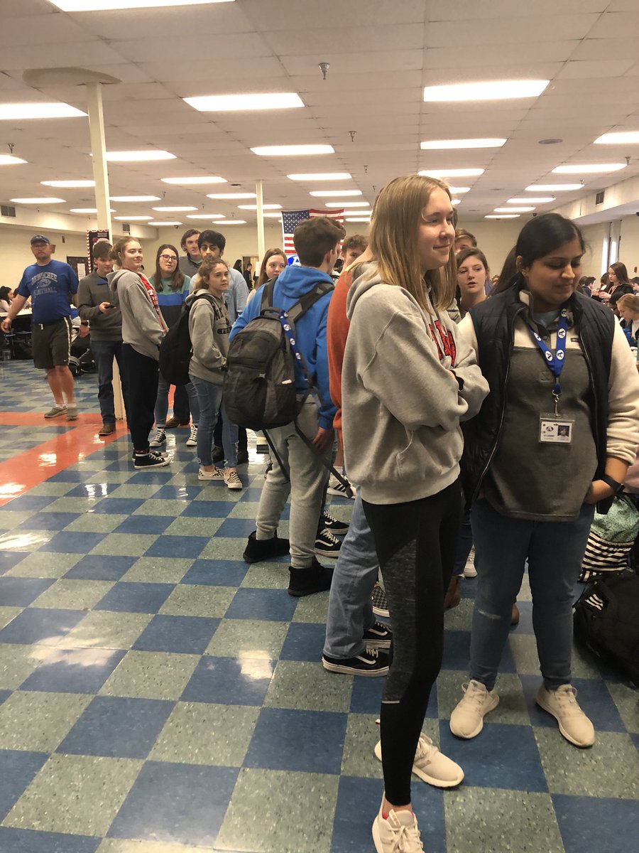 ArmucheeSADD's tweet photo. Thanks to everyone who stopped by and participated in our healthy relationships activity at lunch this week! We ❤️ our Tribe today and every day! @ArmucheeHigh @ATribePRIDE #BeKind #LoveYourTribe @_kaitlynbwilson @JLDougherty https://t.co/Id1rsNays4