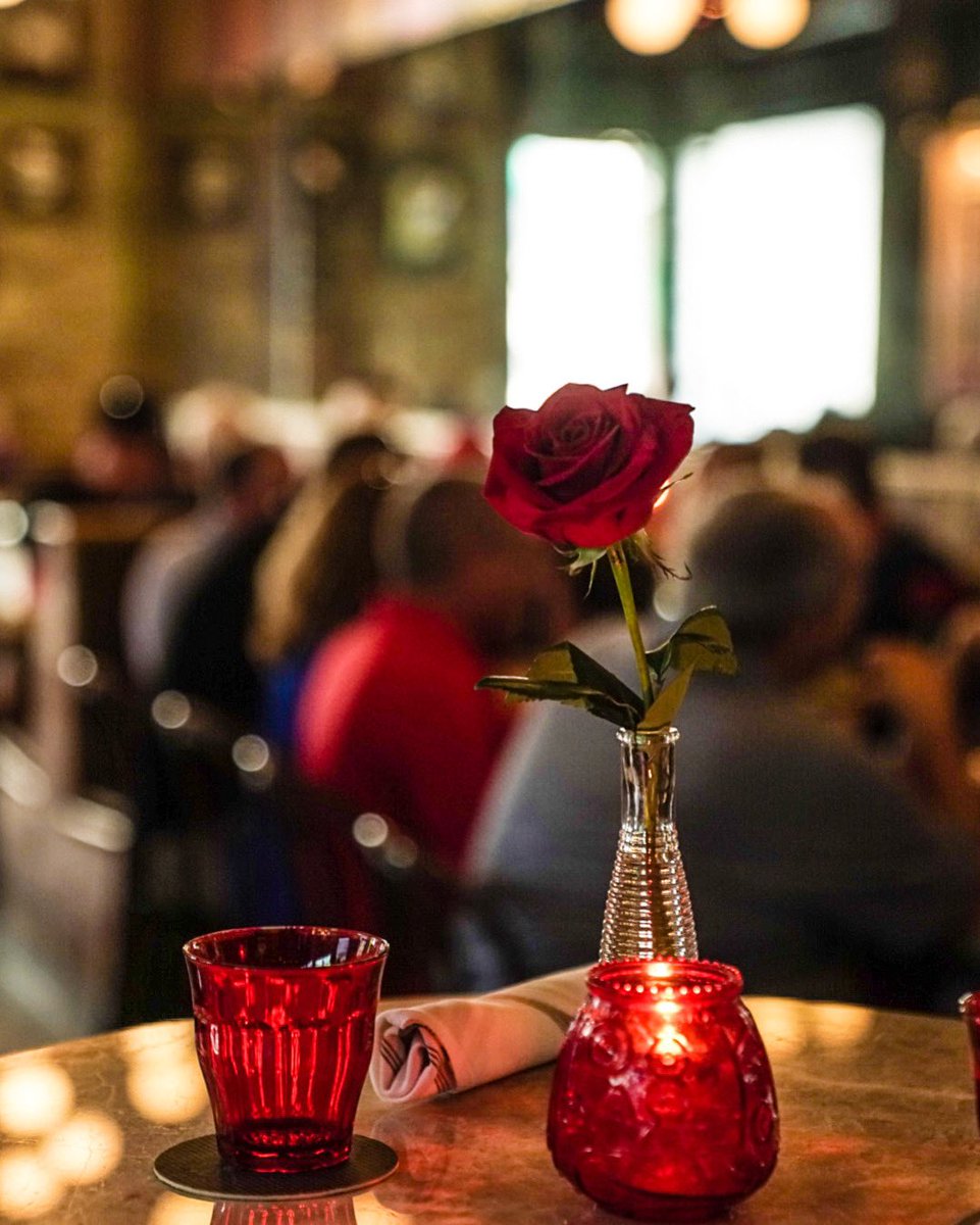 Will you accept this rose? 🌹Happy Valentines Day from #ItalianDisco ♥️