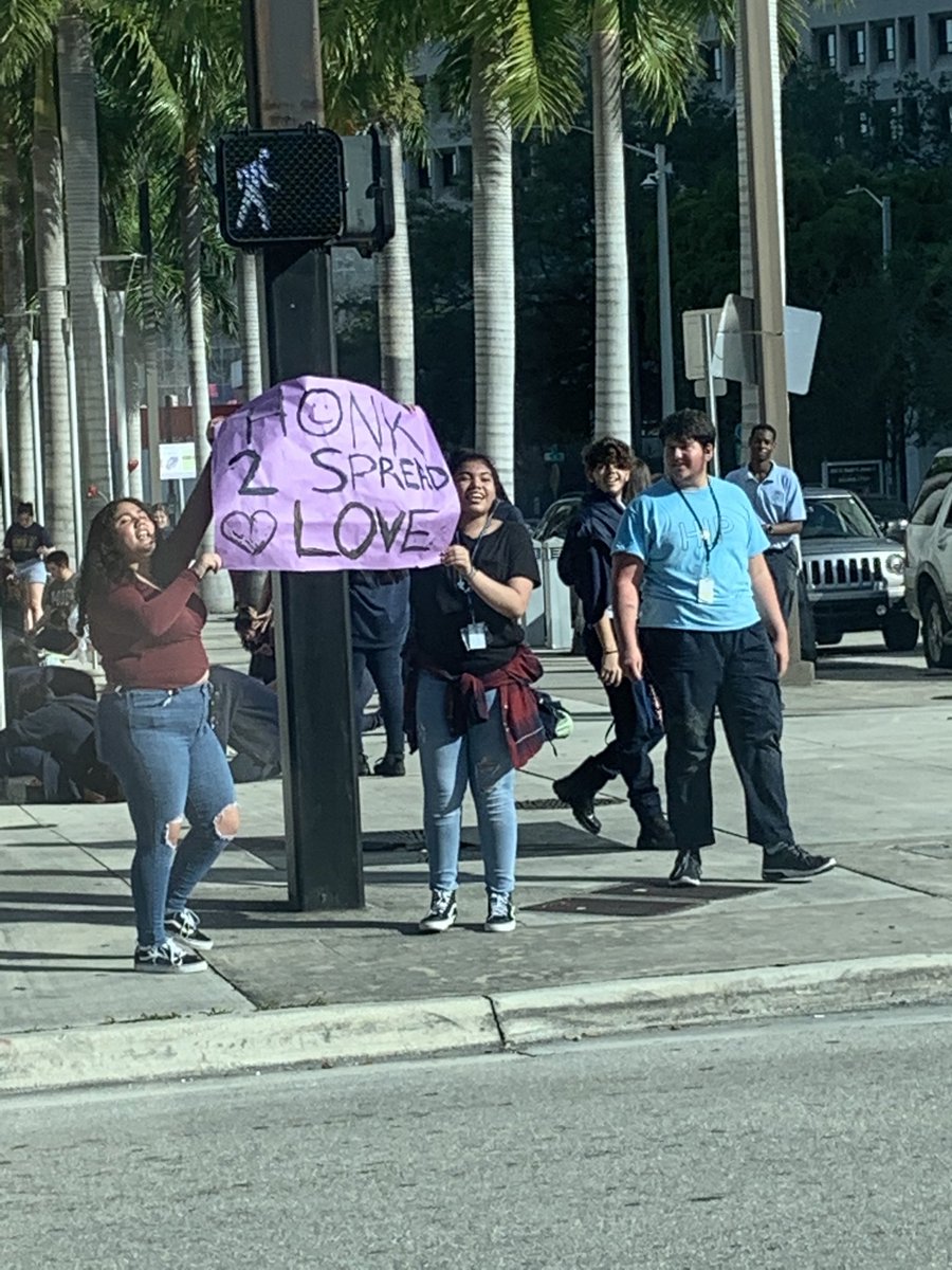 Miami school kids spreading love! #msdstrong #spreadlove