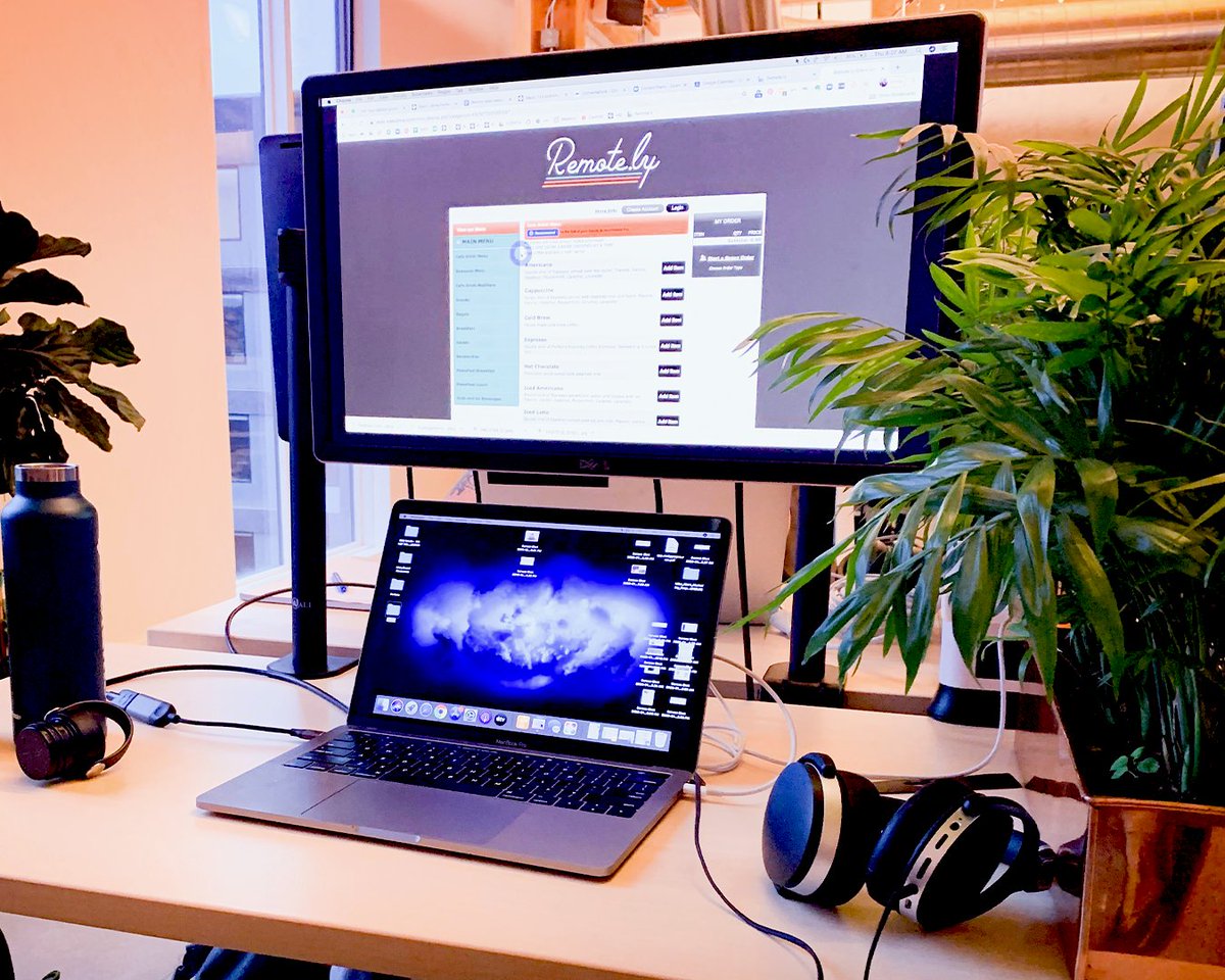 HustleRemotely's tweet photo. New office, who dis? @heyitsmegan ’s top 3 pros of #workinremotely: 1) huge monitors to help you avoid "laptop neck," 2) Plants ERRRRYWHERE, and 3) lots of phone booths! #RemoteHustle #WorkRemotely #Coworking #DigitalNomad https://t.co/zDalSWalZI