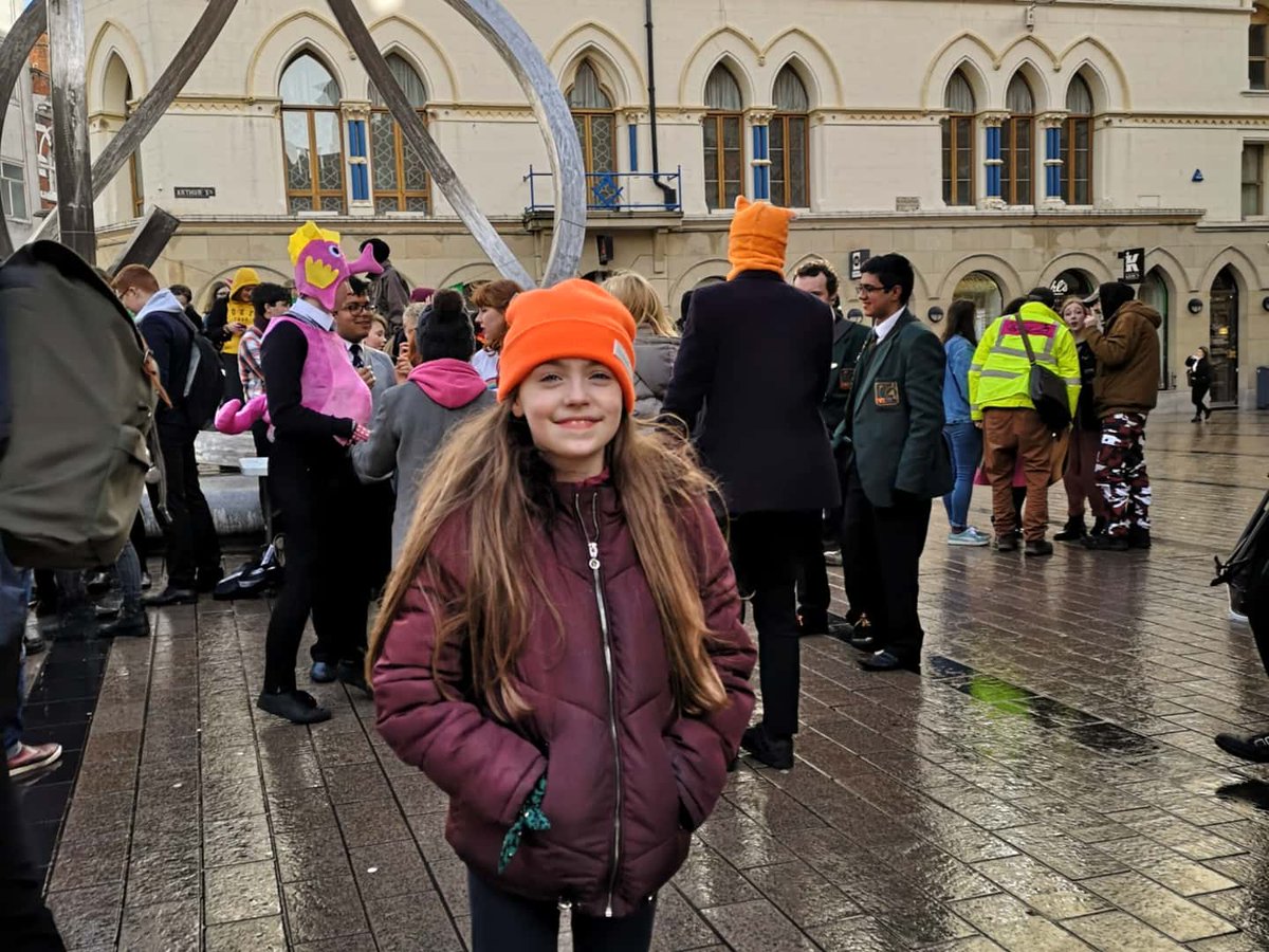 No better way to spend Valentines day than with my big girl at #schoolstrike4climate big Valentines protest #strikeforclimatechange #loveyourplanet #Fridays4Future ❤️🌍✌️