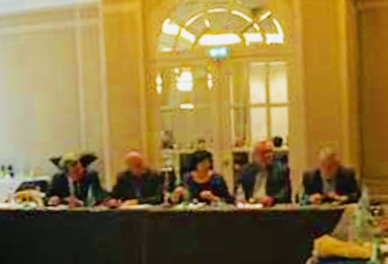 OSalleron's tweet image. Brèves de campagne...
DIJON - Bourgogne-Franche-Comté by Swiss🚊
Merci de votre accueil, des échanges sincères et du cadeau !!
C’est fini pour la semaine des 5 oraux ! À la semaine prochaine !
#Présidence #FFB2020
(Photo2 Ludo.Simon)