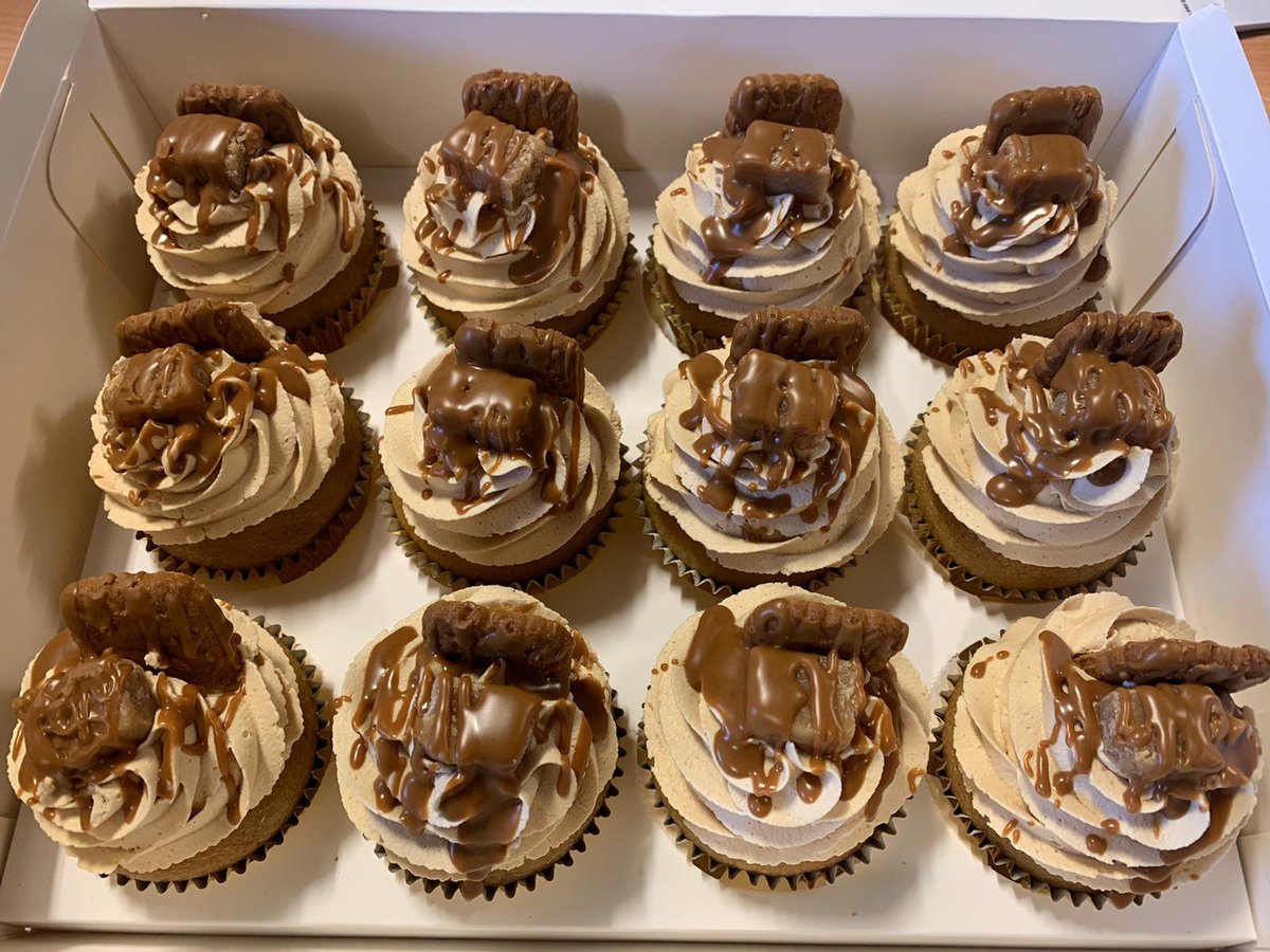 The way to our heart is through treats, more specifically...

Cupcakes, Lotus Cupcakes ❤️️

Happy Valentine's Day everyone!

#ValentinesDay #ValentinesDay2020