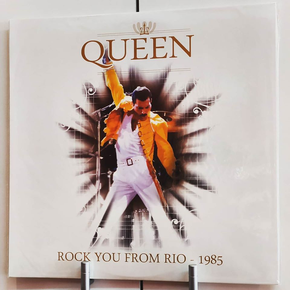 FmMusical's tweet photo. Estos son algunos de los últimos #vinilos que ingresaron al local... Como para que le saques fuego a esa bandeja. Te esperamos!!! https://t.co/VCn2FfCGmo