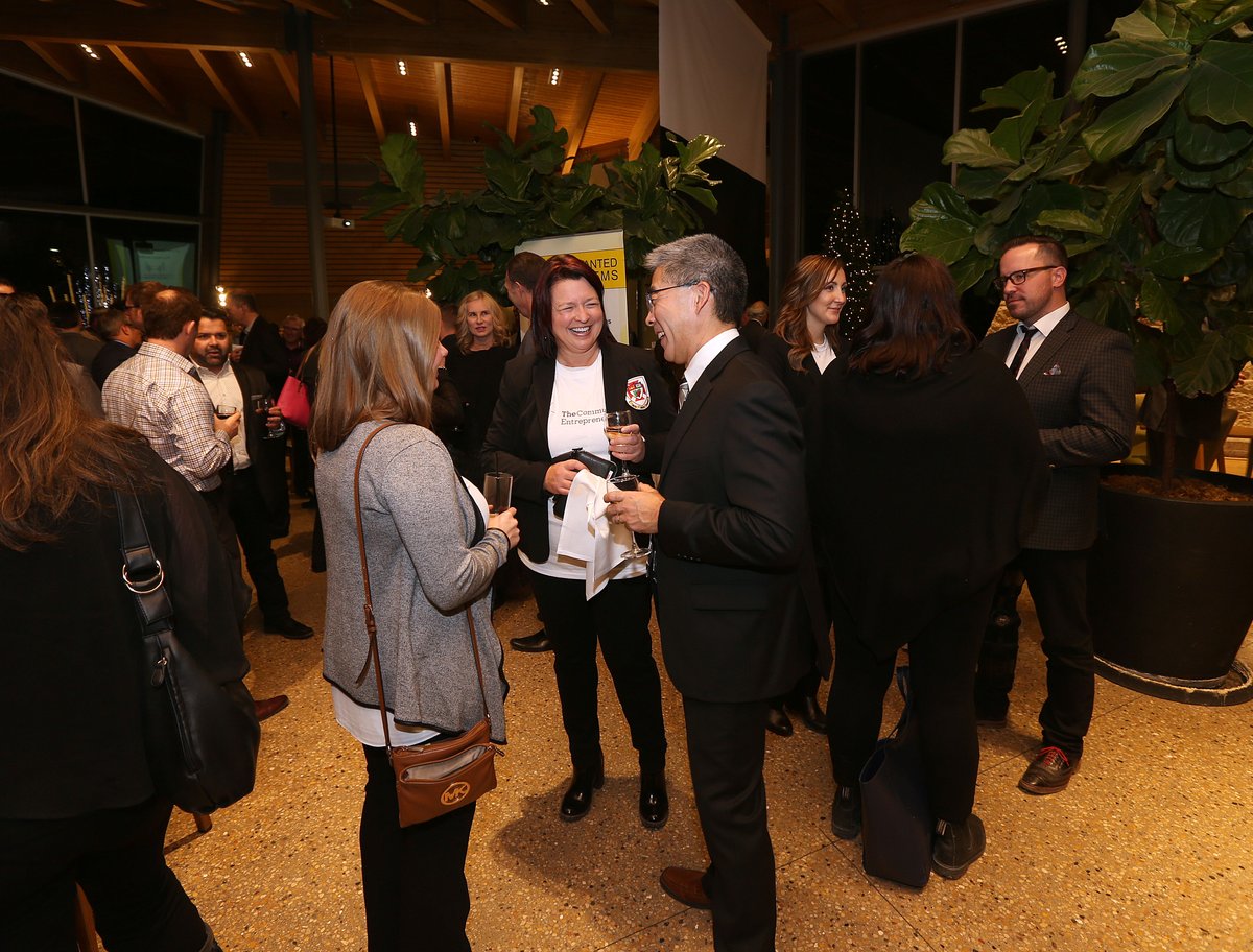 TechManitoba's tweet photo. The #Manitobatech sector is growing fast! If you’re considering a new job in tech, browse our Job Search page! There are tons of active listings up right now, and we update this page regularly. Browse jobs here: https://t.co/Z6UeOP1h6W https://t.co/j7VEOhlJLD
