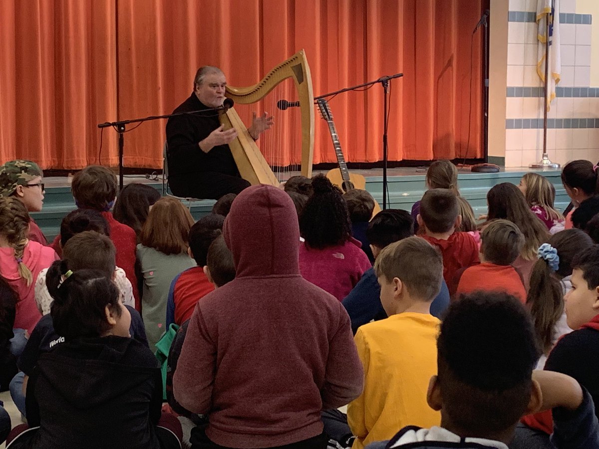 Ms. Fennelly tweet media