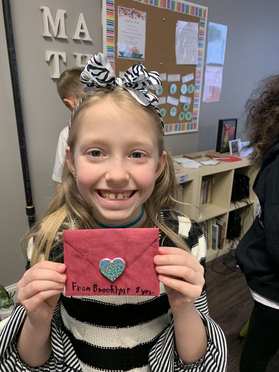 lps_sel's tweet photo. Today , these cards are being delivered to  https://t.co/XgG9AKeVXL your kiddos🙌🏻. Your child learned that showing kindness on this Valentines Day not only puts a 😃 on those we care about,  but also on those we may never meet🙌🏻❤️.  #youhavethesweetestkids! https://t.co/V0FHpIKLcD
