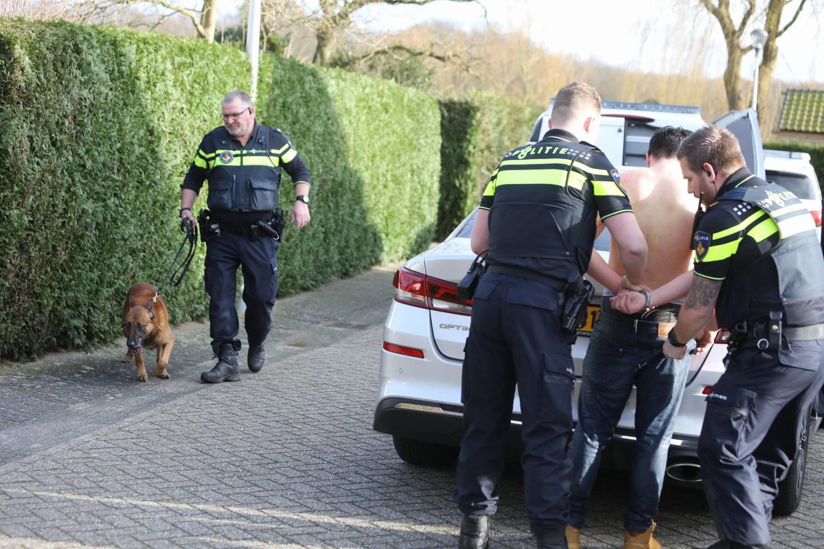 Overval op woning in Naarden, twee daders gepakt..