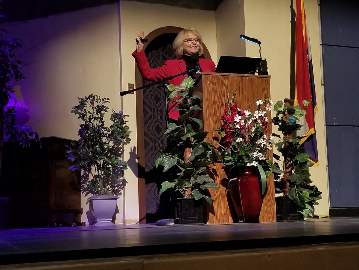 StChasCC's tweet image. SCC President Dr. Barbara Kavalier speaking to all campus staff this morning about all the wonderful things that happened in 2019 and the great things to come in 2020! #MySCC #FridayVibes