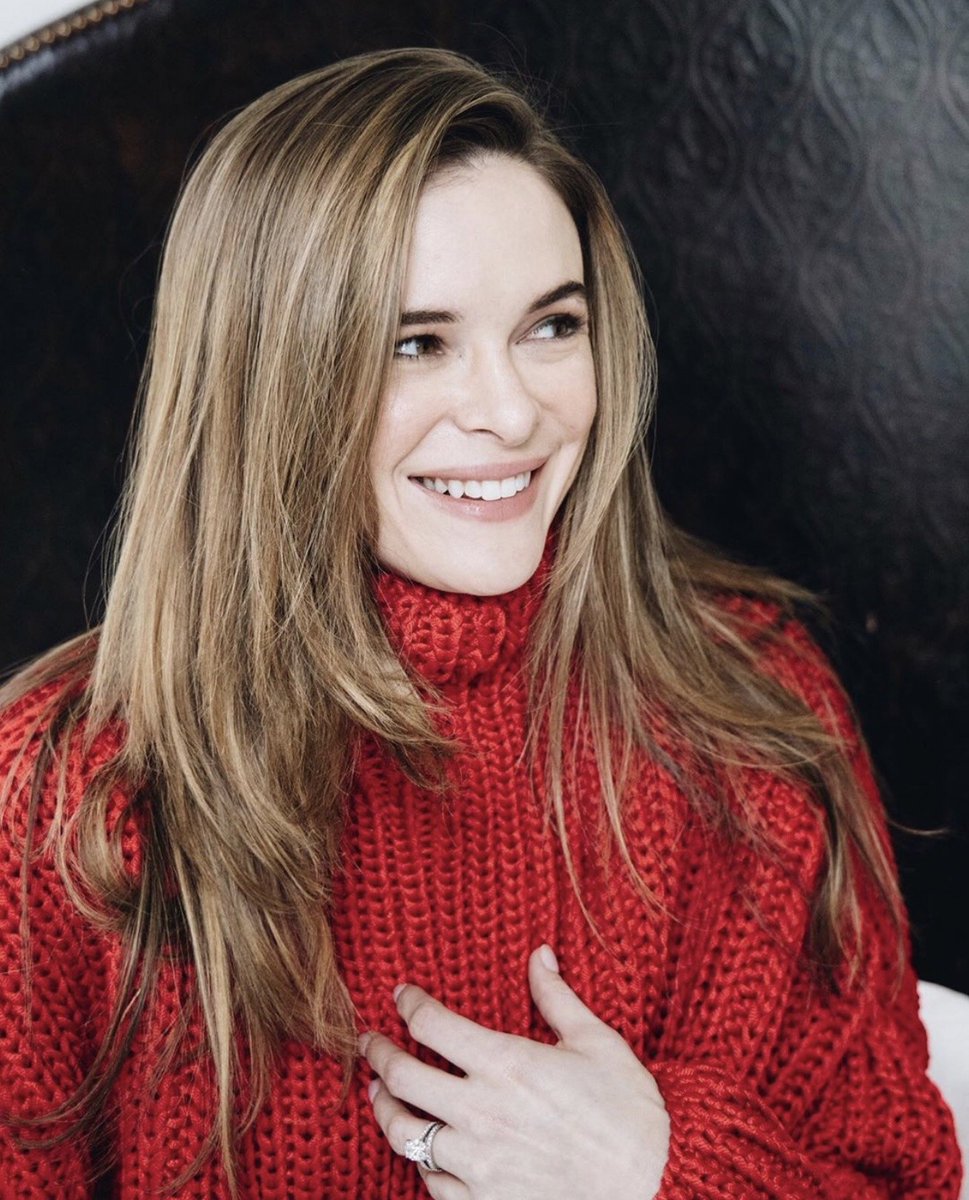 Danielle_asFood's tweet photo. My Valentine? Food!!

Happy Valentine's Day, folks!! Sending all the love to you and @dpanabaker  ❤️❤️❤️ https://t.co/J8TQu3UIZO