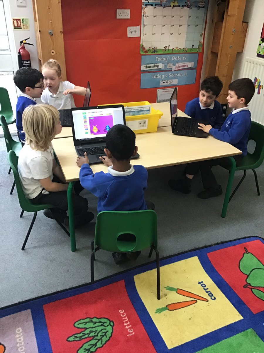 EquereMiss's tweet photo. We practised opening, closing and manipulating windows today during computing. The children then enjoyed using the laptops to practise their phonics skills. #technology #thewroxham #wroxhamyear1 https://t.co/18kiWKw65I