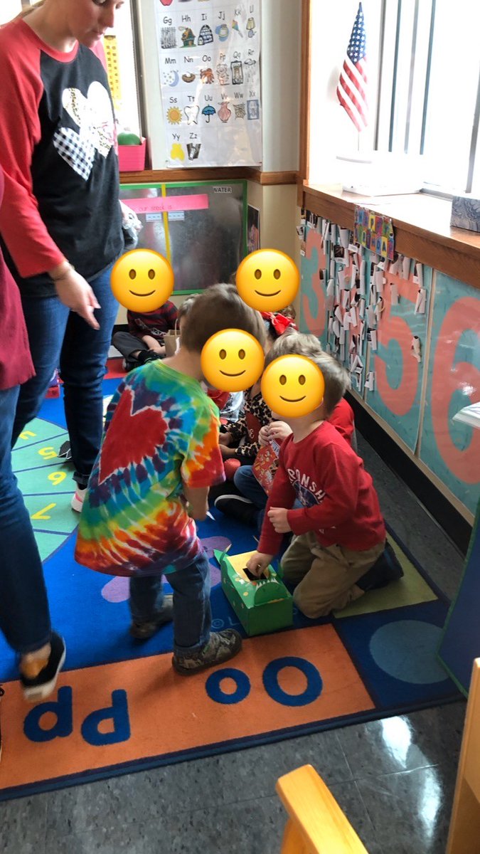 GCCEEC's tweet photo. Happy Valentine's Day from the #GCCEEC! This week, we celebrated Valentine's Day with our class parties and even had a Spanish lesson taught by a GCC student! It was a great week!  #gccedu https://t.co/kG2VUHOLQt