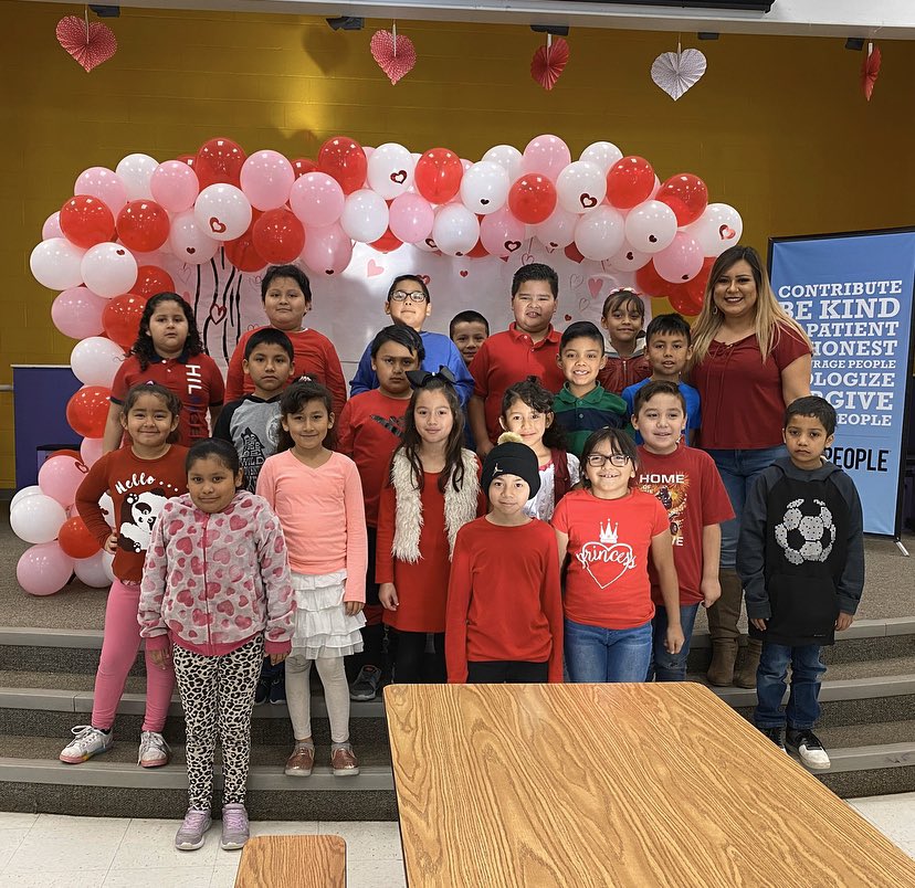 palacio5thgrade's tweet photo. Happy Valentines Day 💖💖❤️❤️❤️ https://t.co/oPioGHwtPX