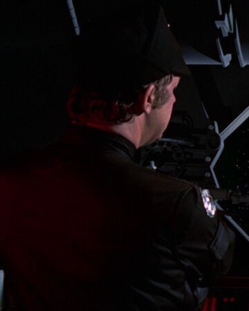 no life forms aboard Guyso this is a fairly well known bonehead and im genuinely surprised this scene was not cut. nobody would have even asked why the empire didnt shoot down the escape pod if this scene didnt exist