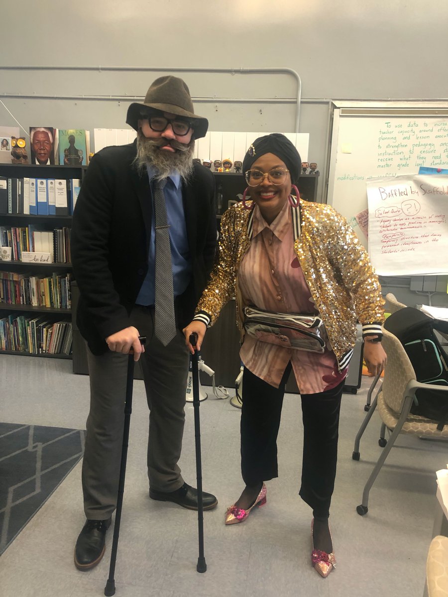 Magnet157's tweet photo. Ms. Boyd and Mr. Fuller looking good for 100 years old!! #ps157 @NYCSchools #communitydistrict14 #100thDayofSchool @MrFullerDOE @kourtneyboyd https://t.co/4oAgAaytwn