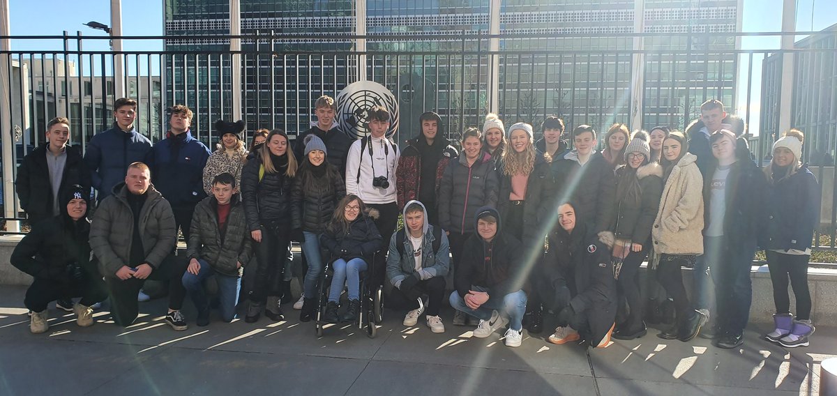 bls_BITE's tweet photo. UN Building, Central Park, Macy's tour and Hard Rock Cafe today plus a very happy 18th  Birthday to one of our group :)🥳 https://t.co/kGnv0zPfgR