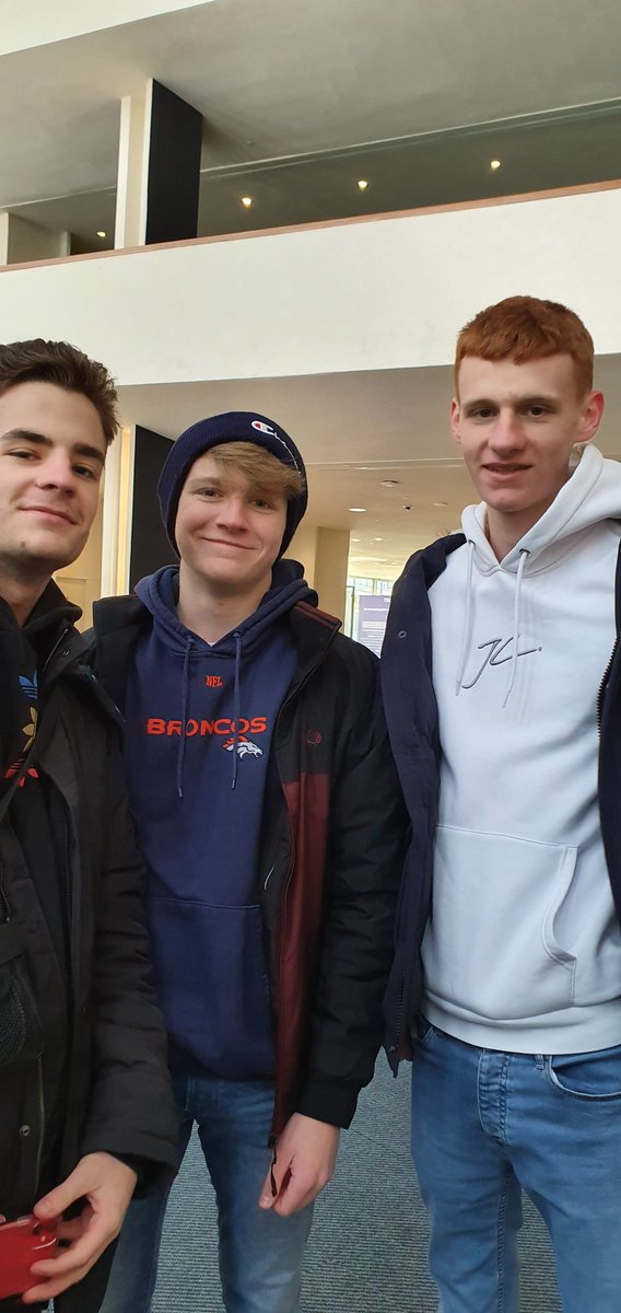 bls_BITE's tweet photo. UN Building, Central Park, Macy's tour and Hard Rock Cafe today plus a very happy 18th  Birthday to one of our group :)🥳 https://t.co/kGnv0zPfgR