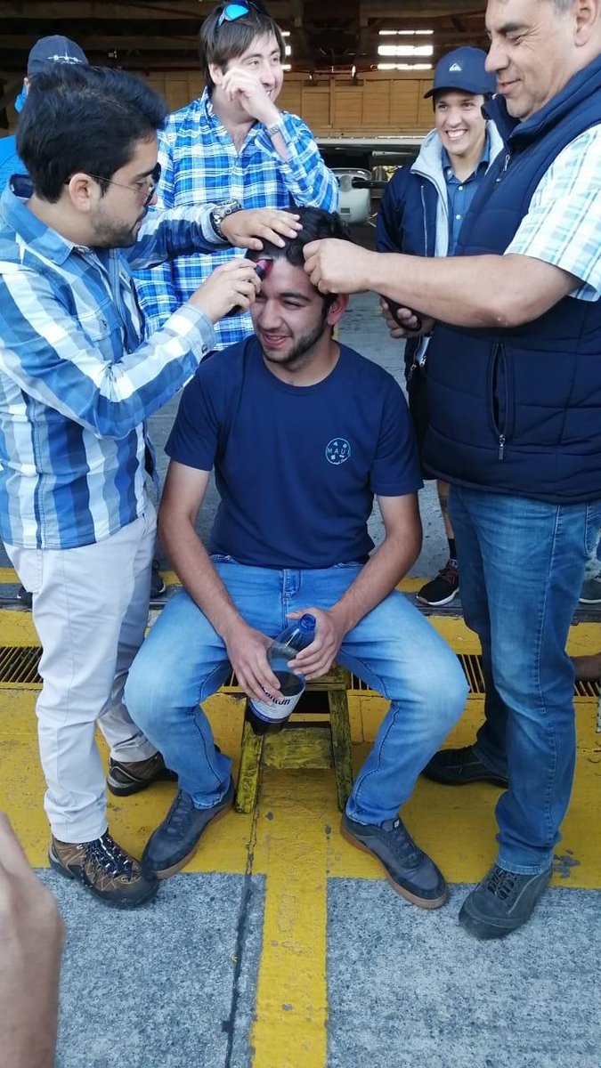 Club Aereo Puerto Montt- Chile (@capm_aereo) on Twitter photo El Bautizo por su primer vuelo solo, de nuestro socio y alumno piloto sr. Franco Molina Lara. Participamos de su alegría junto a sus instructores , sres. Miguel Mansilla y Juan Carlos Maldonado. Le deseamos éxito y Buenos Vuelos. ! <a href="/Fedach/">Feder. Aerea Chile</a> <a href="/ModoCharlie/">ModoCharlie</a> El Bautizo por su primer vuelo solo, de nuestro socio y alumno piloto sr. Franco Molina Lara. Participamos de su alegría junto a sus instructores , sres. Miguel Mansilla y Juan Carlos Maldonado. Le deseamos éxito y Buenos Vuelos. ! <a href="/Fedach/">Feder. Aerea Chile</a> <a href="/ModoCharlie/">ModoCharlie</a>