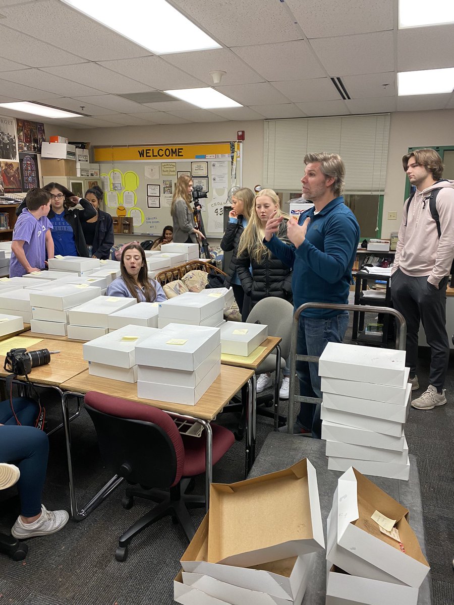 Happy Valentines Day, Lancers 🥰! A huge thank you to <a href="/LafayetteStuco/">Lafayette Stuco</a> for delivering a ❤️-shaped donut to every student and staff member today. I hope everyone feels the love today. 🖤💛💕#connectedlancer <a href="/thelancerfeed/">The Lancer Feed</a>  <a href="/rockwoodschools/">Rockwood School Dist</a> <a href="/parent_lhs/">LHS Parent Organization</a>